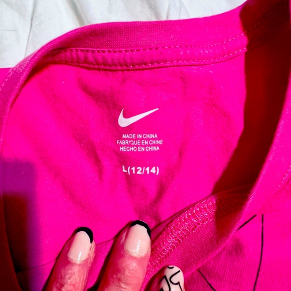 NWT Nike T-Shirt kids size L12-14 - Picture 2 of 3